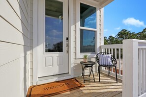 House, Multiple Beds (Just Beach Baby) | Exterior detail