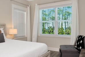 House, Multiple Beds (Just Beach Baby)