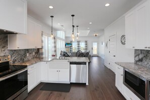 Casa, letti multipli (Cape Bear) | Cucina privata | Forno, tostapane