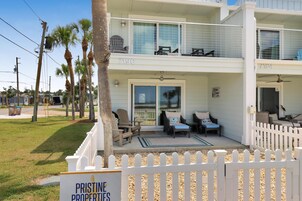 House, Multiple Beds (Wine Down) | Exterior