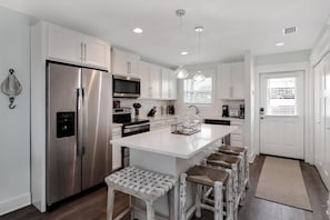 Maison mitoyenne, plusieurs lits (Wine Down) | Cuisine privée