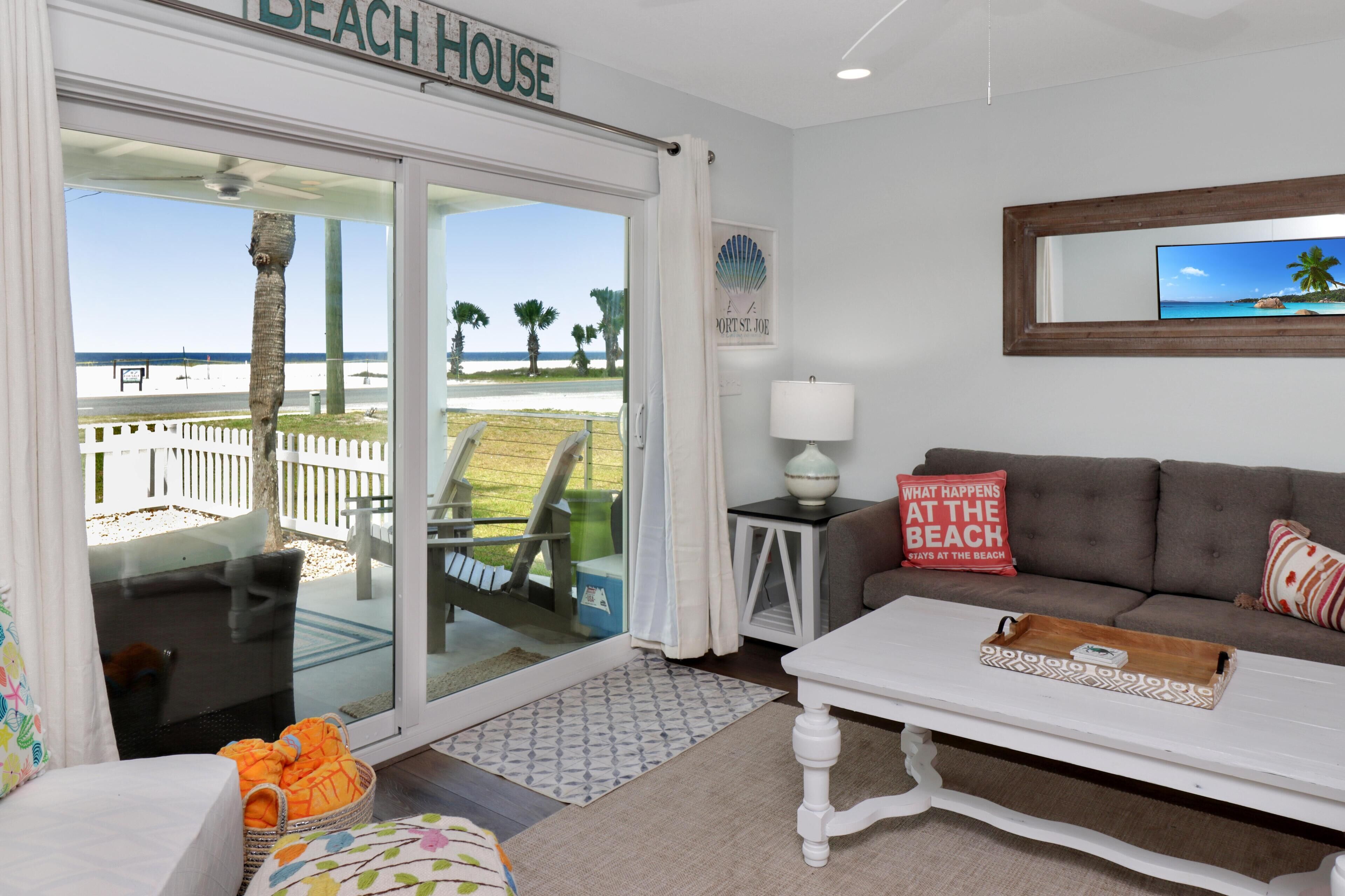 Townhome, Multiple Beds (Wine Down) | Living area