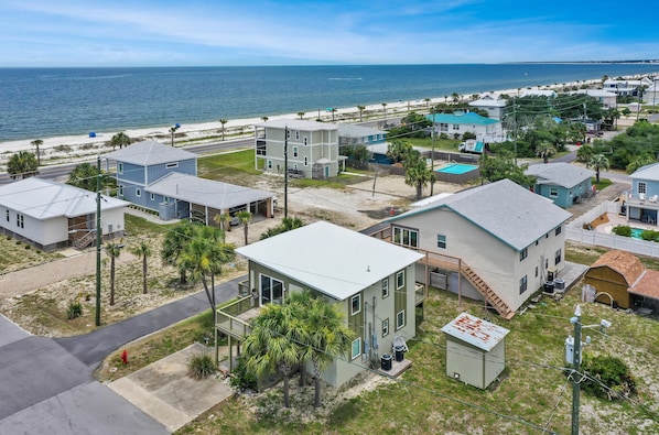 House, 2 Queen Beds (Beach View Lower) | Exterior