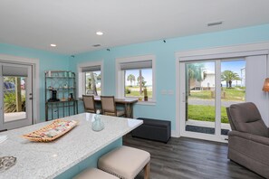 Casa, 2 camas Queen (Beach View Lower) | Opções para refeição