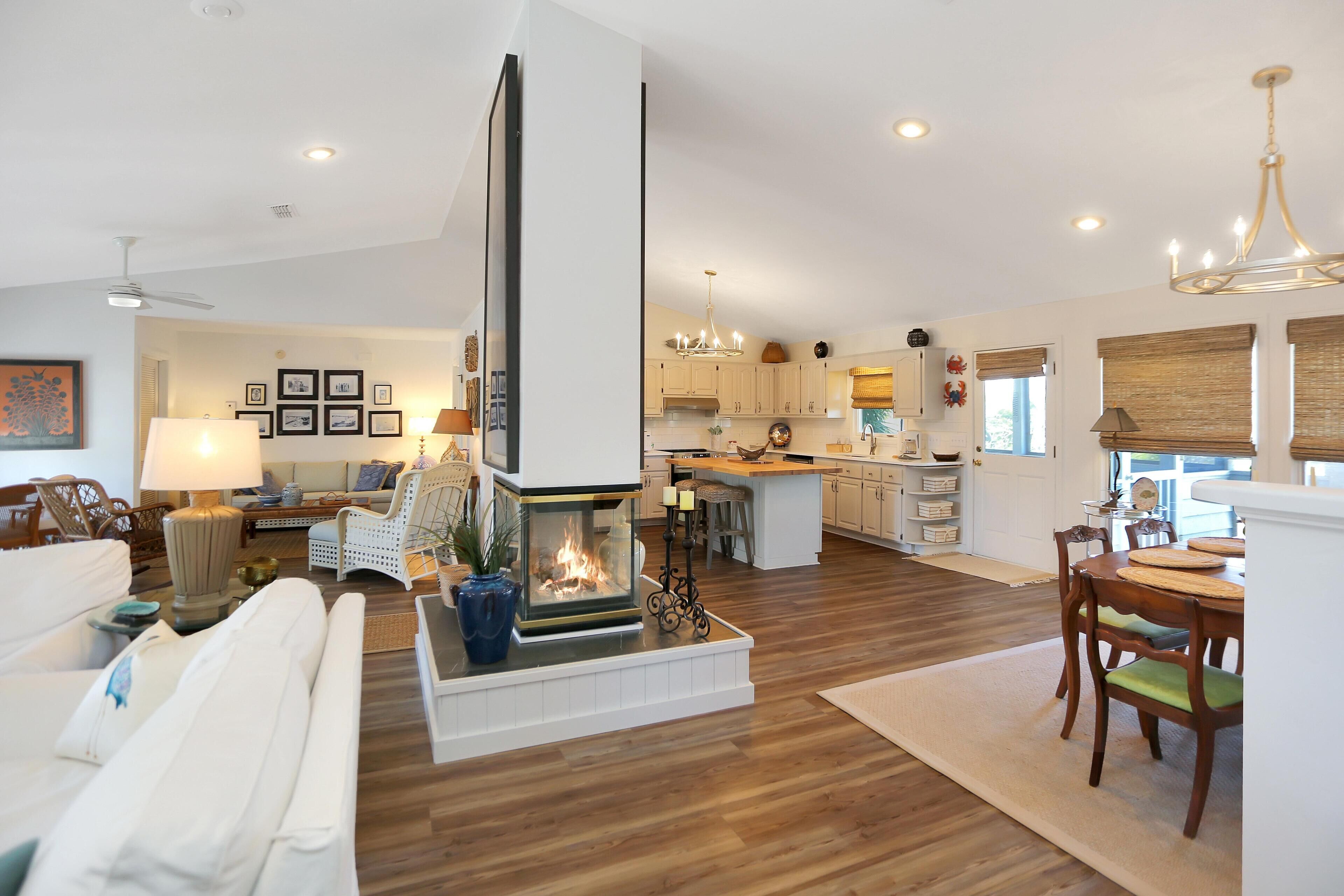 House, Multiple Beds (Cape Escape) | Living area