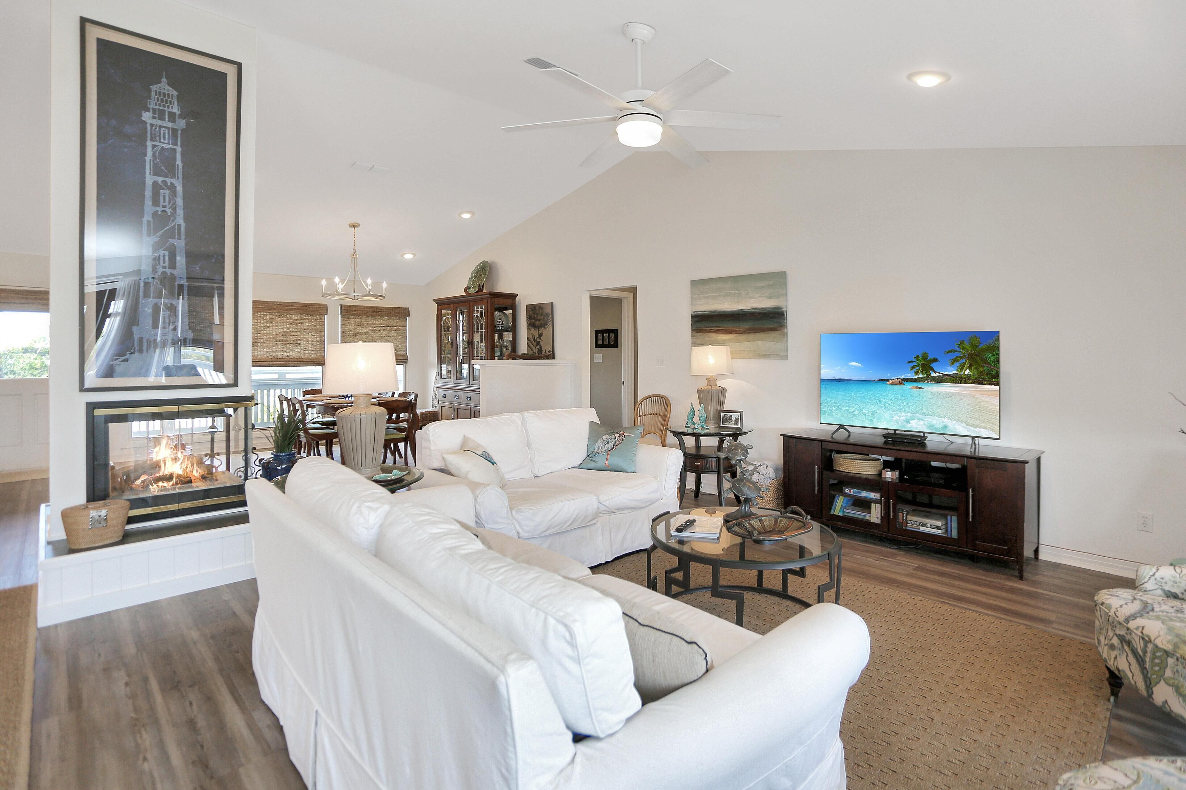 House, Multiple Beds (Cape Escape) | Living area