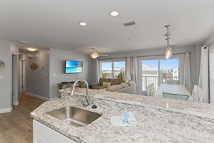 Apartamento, varias camas (Surfside 15 Beachtime) | Zona de estar