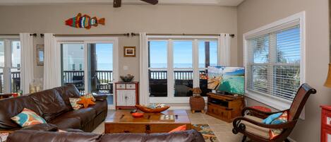 House, Multiple Beds (Summer Salt) | Living area