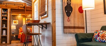 Chic Tiny Home Close to Everything @ Casa Paloma