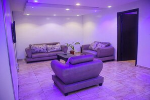 Kamar Presidensial, 1 kamar tidur | Seprai premium, bantalan ekstra lembut, dan meja kerja