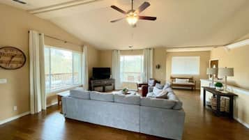 TV connectée, cheminée