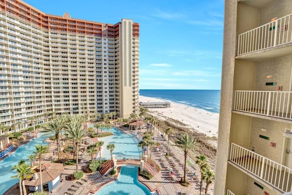 AMAZING balcony views!