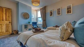 2 bedrooms, iron/ironing board, free WiFi, bed sheets