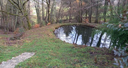 Maison indépendante dans LE PARC DU MORVAN à Chalaux pour 4 personnes.