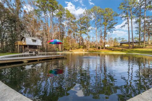 The Safari Room at the Great Lodge