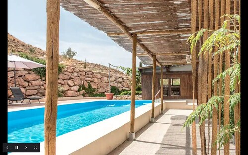 Enjoy character and peace with spectacular views