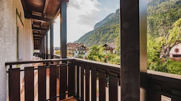 Comfort-Doppel- oder -Zweibettzimmer, Balkon | Balkon