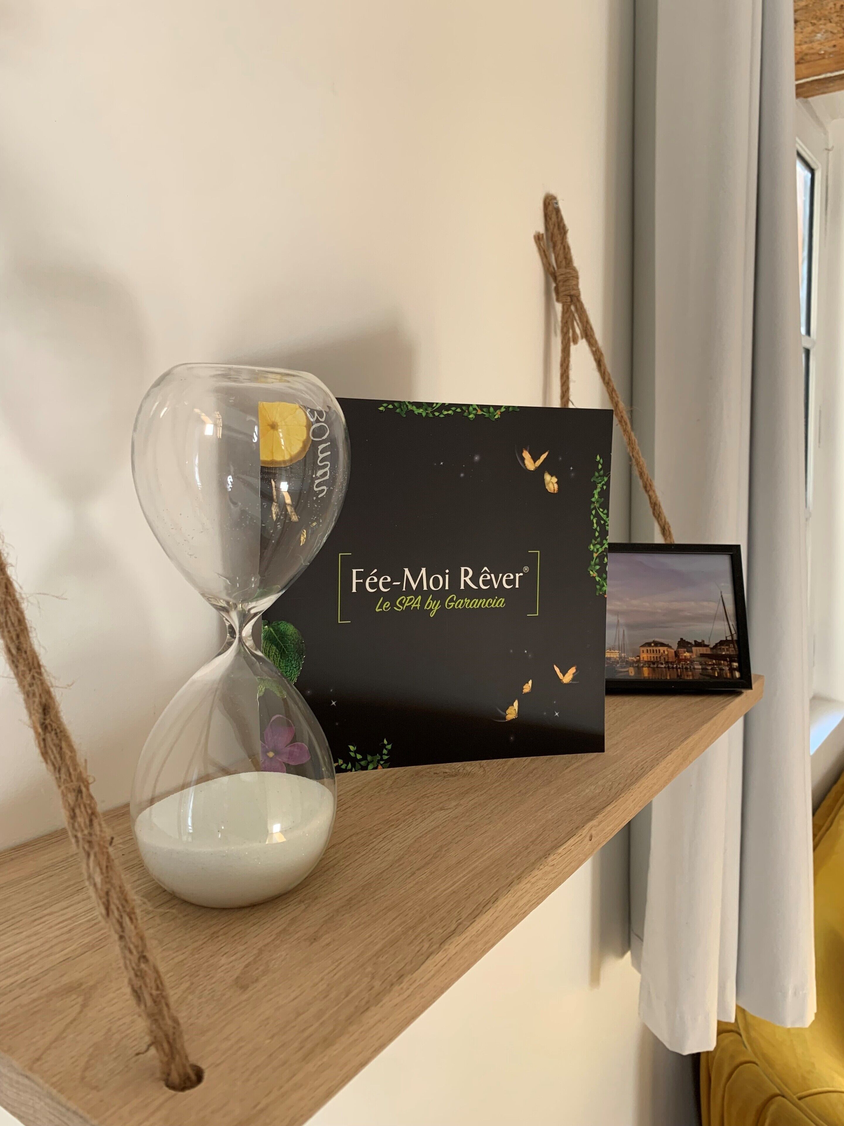 Foto - L'Ecole des Demoiselles