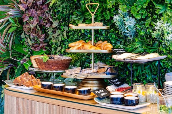 Gratis frukostbuffé varje dag 