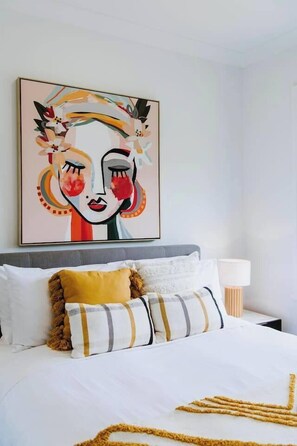 4 Schlafzimmer, Bügeleisen/Bügelbrett, Reisekinderbett, WLAN