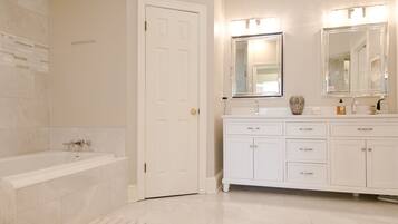 Whirlpool, Haartrockner, Bidet, Handtücher