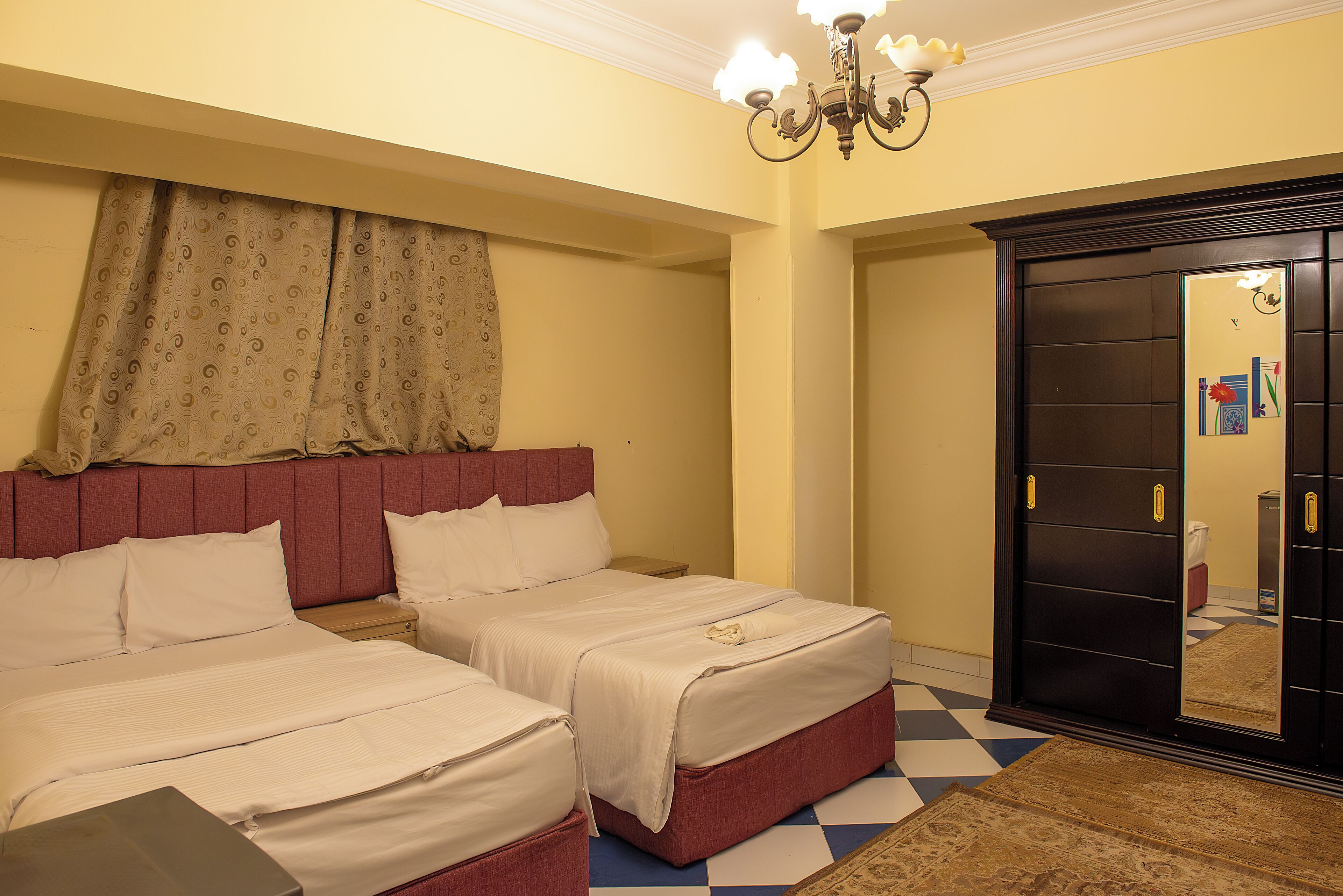 Twin Room Ensuite | Υποαλλεργικά κλινοσκεπάσματα, μοναδική διακόσμηση, γραφείο 