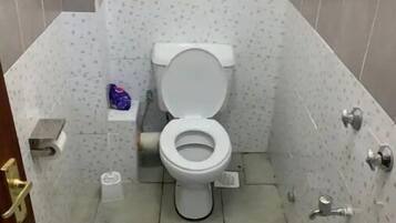 Shower, towels, soap, shampoo