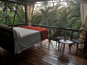 4 عدّة غرف نوم وخزنة داخل الغرفة ومكتب وواي فاي مجانًا