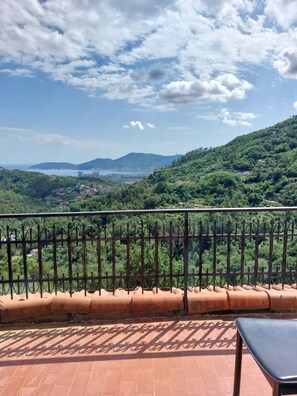 Studio with terrace, four people