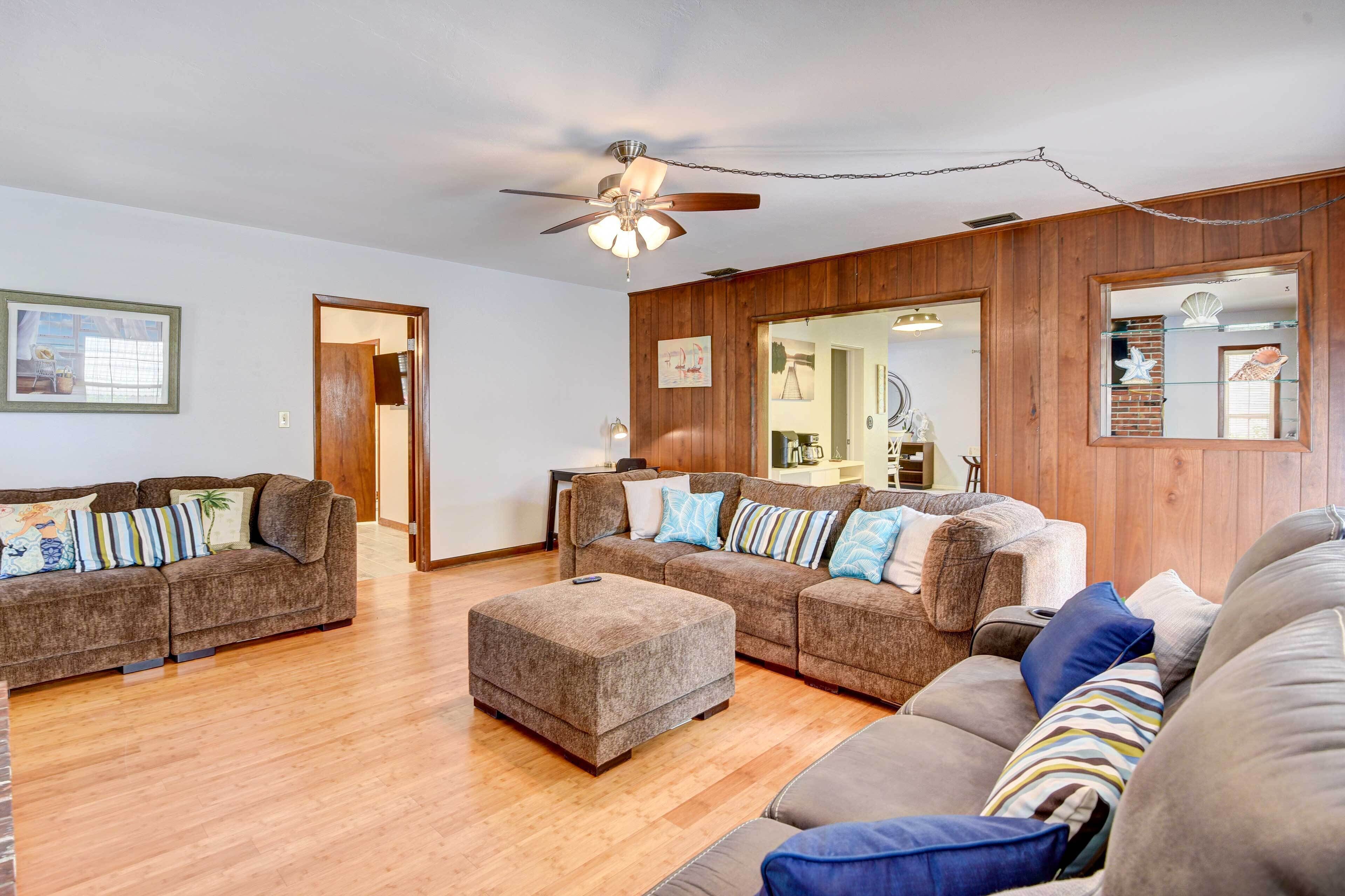 12 Mi To Beach: Cottage W/ Pool In Bradenton - Sarasota, FL