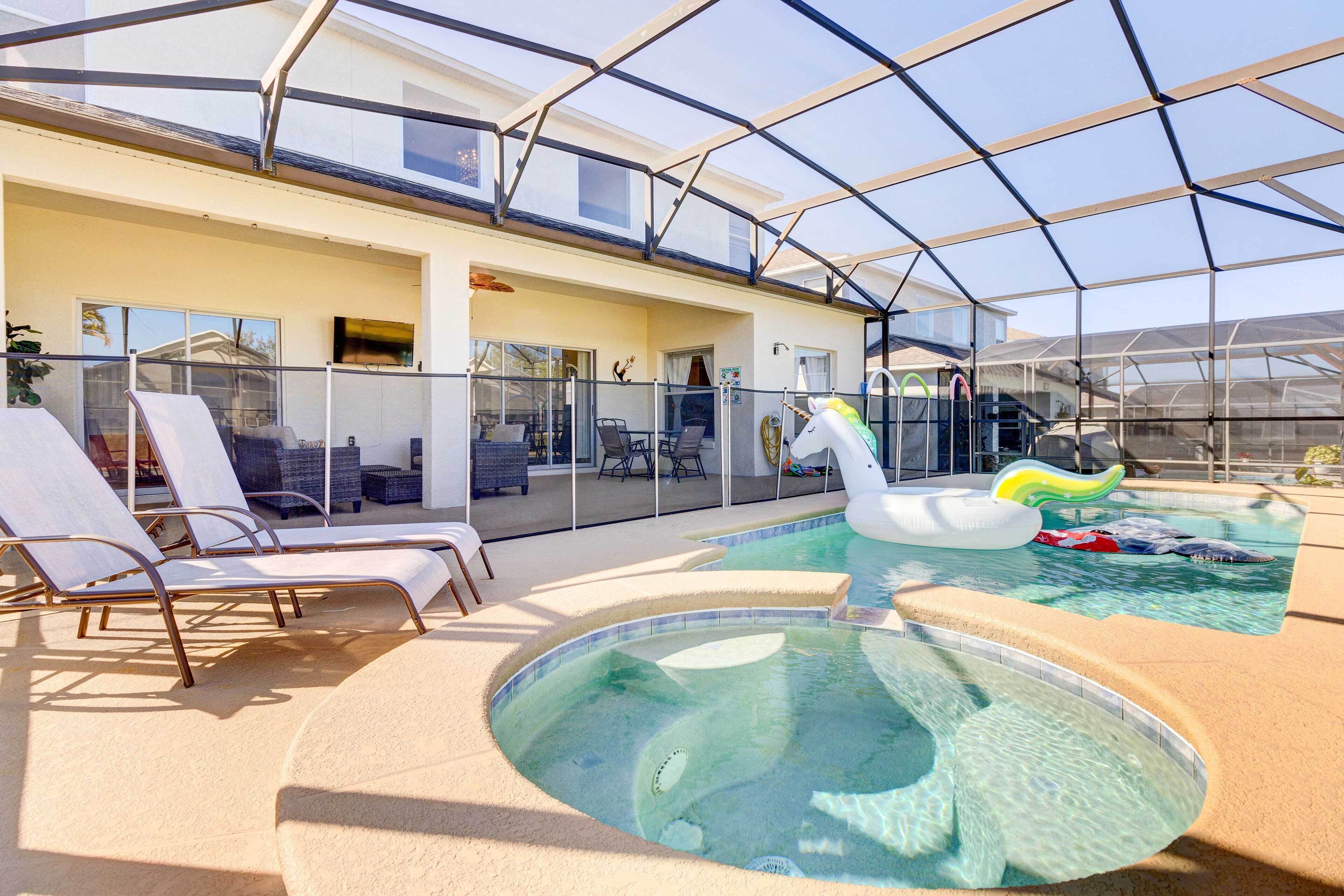 Family-Friendly Davenport Home - 9 Mi to Disney!