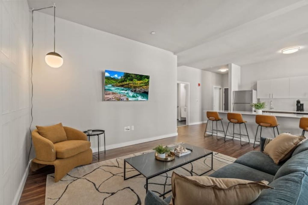 Modern Eclectic Apartment in Heart of The City