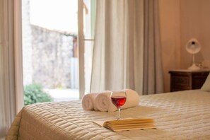 2 bedrooms, Internet