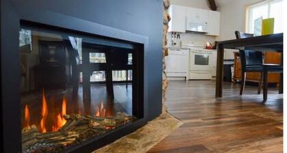 Private Brookside Getaway