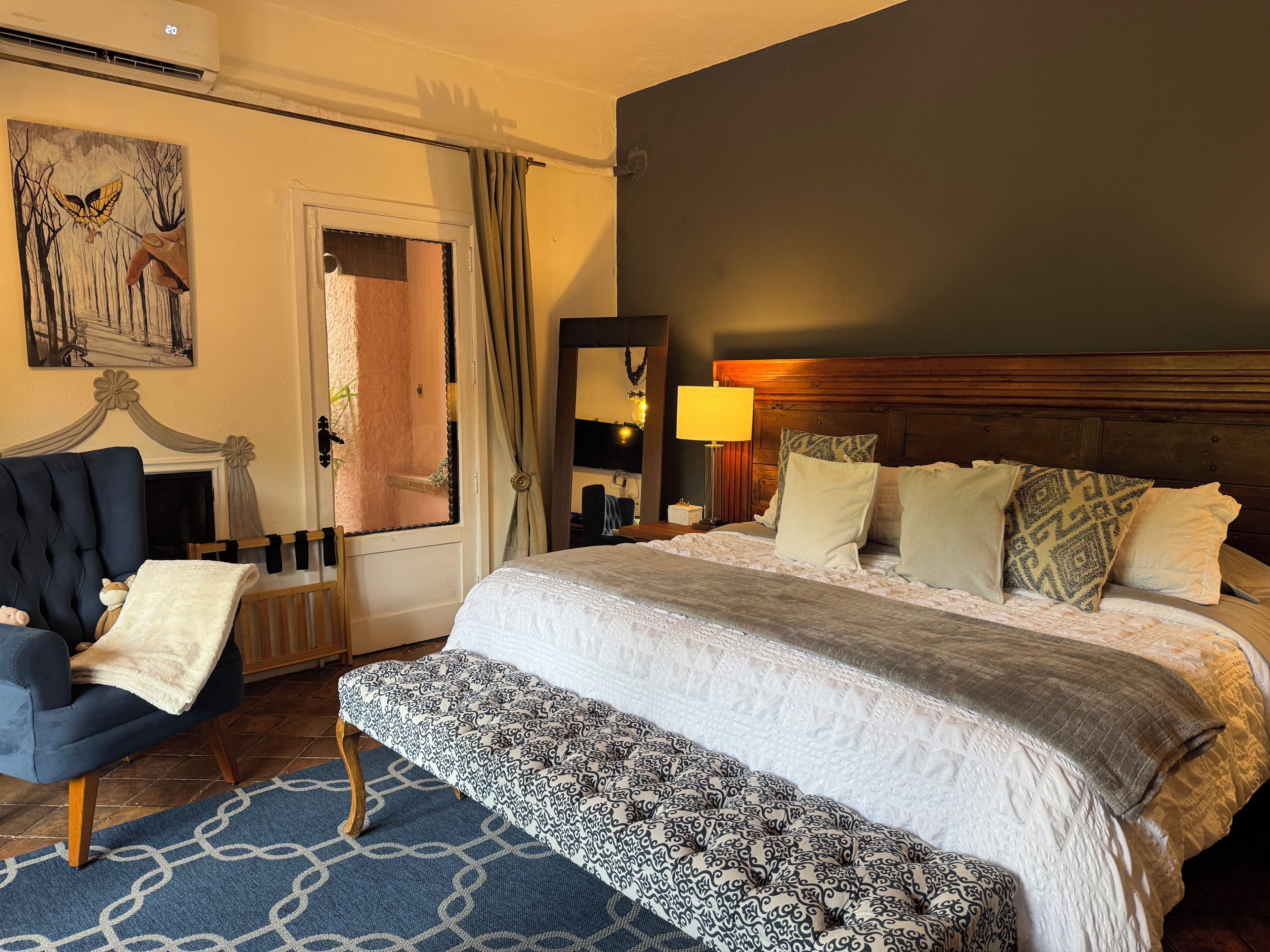 Premium bedding, down comforters, Tempur-Pedic beds, minibar