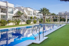 Outdoor pool - Apartment Pink Vistabella 1 (Torrevieja)