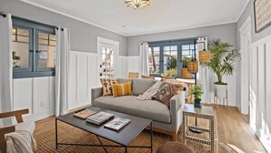 TV - The Moroccan at The Birdbath Bungalows (Ventura)