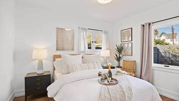 2 habitaciones, tabla de planchar con plancha, wifi y ropa de cama