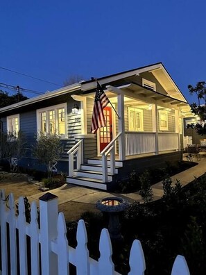 Exterior - The Moroccan at The Birdbath Bungalows (Ventura)