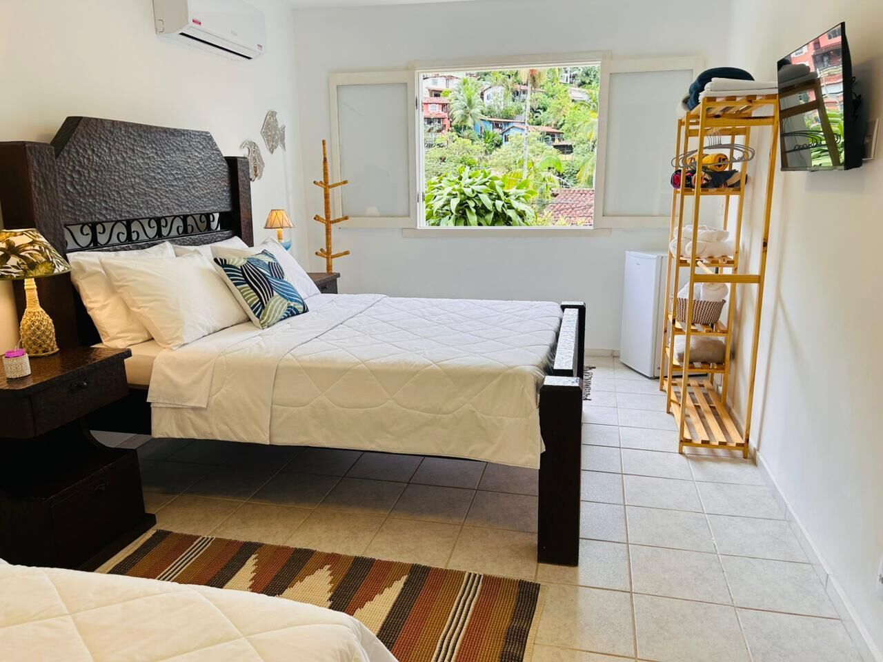 家庭开间套房 | 迷你吧、免费 WiFi、床单