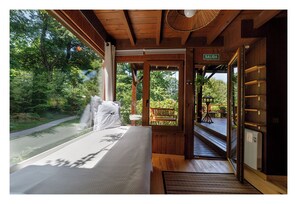 Comfort Cottage, Balcony, Garden View | 4 bedrooms, in-room safe, blackout drapes, iron/ironing board