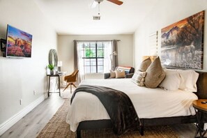 4 bedrooms, desk, iron/ironing board, free WiFi