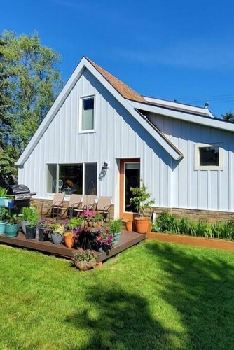 Luxury DT Cottage - Free Parking - Self Check-In