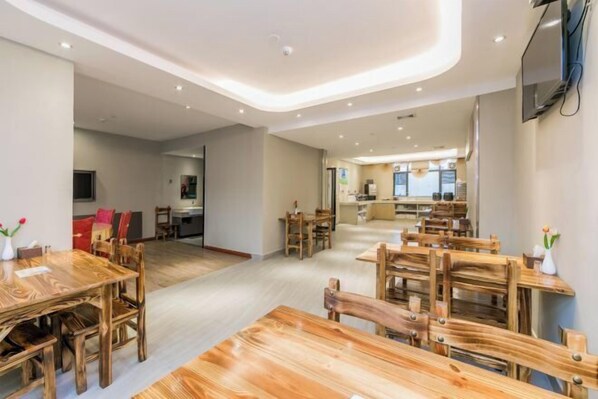 Restaurant - Superior Hotel (Ziyuan Bus Station) (Ziyuan)