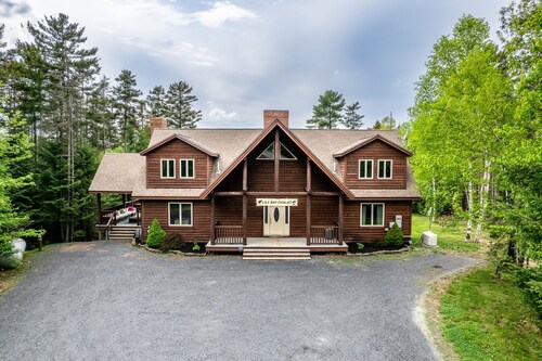 Moosehead Lakefront Huge Cabin|Private dock|Pet friendly|Fast WIFI|Private chef