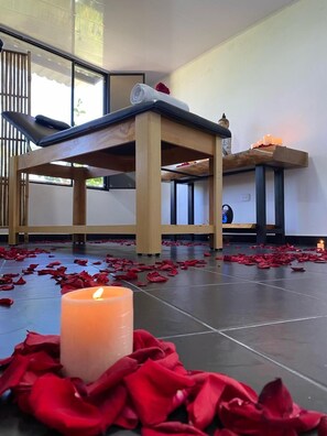 Poreallas, hierontapalveluita