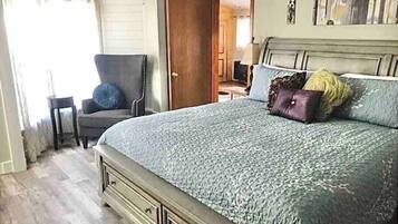 1 Schlafzimmer, Schreibtisch, Bügeleisen/Bügelbrett, kostenloses WLAN