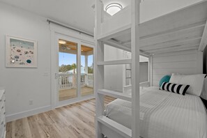 6 bedrooms, iron/ironing board, travel cot, free WiFi