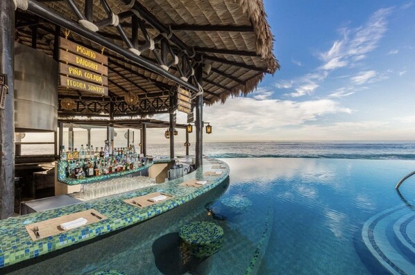 Bar (en la propiedad)