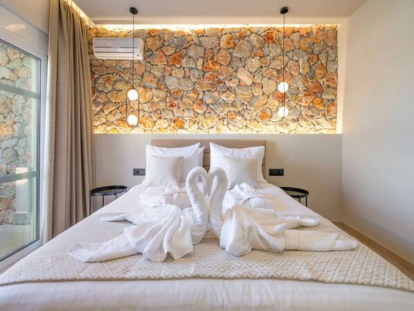 3 bedrooms, free WiFi, bed sheets